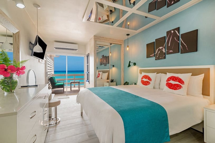 Hedonism II Ocean View Hot tub Room  OVR